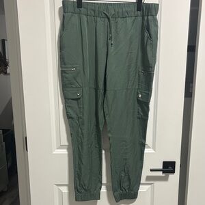 Guess Men's Olive Cargo Pants